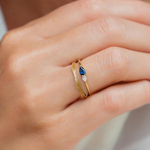 Minimalist Two-Tone Teardrop CZ Band Ring