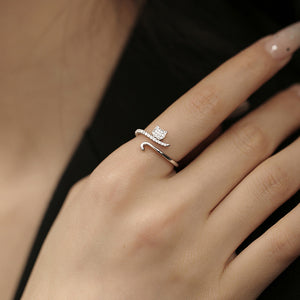 Dianty Silver Cat Tail Adjustable Ring