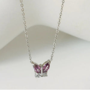 Zarte Schmetterlingsanhänger-Halskette