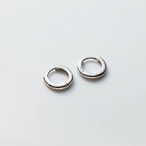Dainty Minimalist Huggie Hoop Earrings