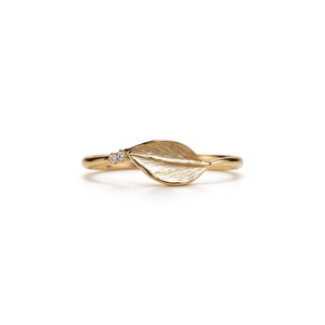 Classic Textured Leaf Tiny CZ Thin Band Ring - Perimade & Co.