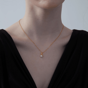 Dainty Cat Pearl Charm Pendant Necklace - Perimade & Co.