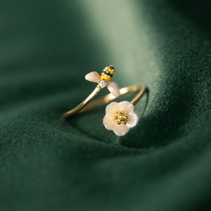 Dainty Honeybee Flower Adjustable Open Ring - Perimade & Co.