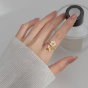 Dainty Honeybee Flower Adjustable Open Ring - Perimade & Co.