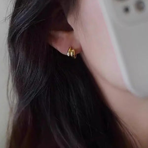 Dainty Interlock Overlap Huggie Hoop Earrings - Perimade & Co.