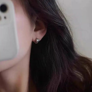 Dainty Interlock Overlap Huggie Hoop Earrings - Perimade & Co.