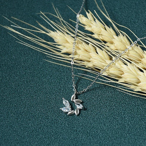 Dainty Marquise Leaf Wreath Charm Necklace - Perimade & Co.