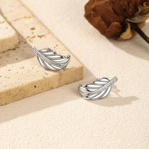 Dainty Round Moissanite Feather Stud Earrings - Perimade & Co.