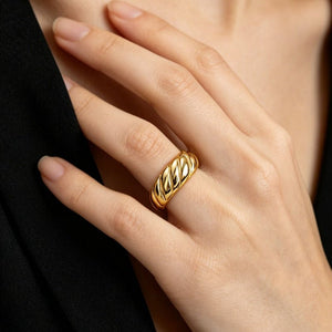 Dainty Twisted Croissant Stacking Band Ring - Perimade & Co.