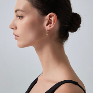 Boucles d'oreilles créoles délicates en forme de citron