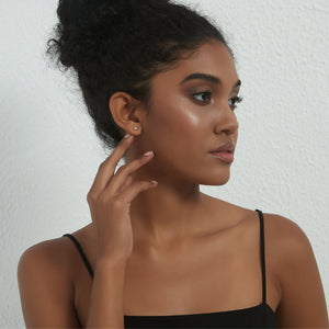 Tiny Daisy Flower Cartilage Stud Earrings