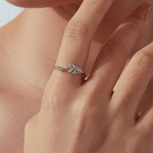 Minimalist Textured Oak Leaf CZ Stacking Ring - Perimade & Co.