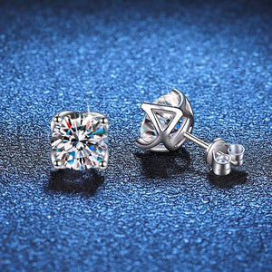 Round Moissanite Flower Wedding Stud Earrings - Perimade & Co.