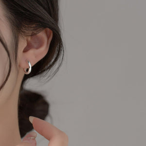 Small Silver Minimalist Hoop Earrings - Perimade & Co.