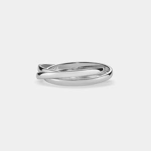 A three-tone trinity interlocking rolling ring with gold and silver colors.