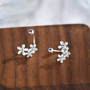 Tiny Daisy Floral Curved Lobe Hugger Earrings - Perimade & Co.