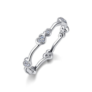 Tiny Moissanite Heart Cluster Wavy Band Ring - Perimade & Co.