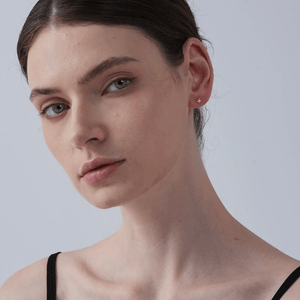 Tiny Small Gold Flower Cartilage Stud Earrings - Perimade & Co.