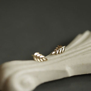 Tiny Small Leaf Cartilage Stud Earrings - Perimade & Co.