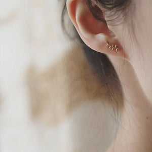Tiny Small Leaf Climber Stud Earrings - Perimade & Co.