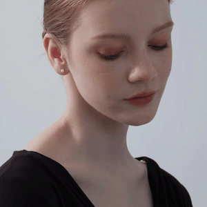Tiny Small Pearl Cartilage Stud Earrings - Perimade & Co.