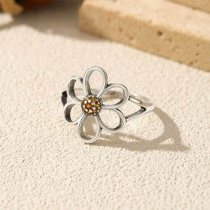 Vintage Openwork Six-Petal Flower Band Ring - Perimade & Co.