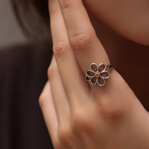 Vintage Openwork Six-Petal Flower Band Ring - Perimade & Co.