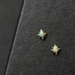Vintage Tiny Small Opal Star Stud Earrings - Perimade & Co.