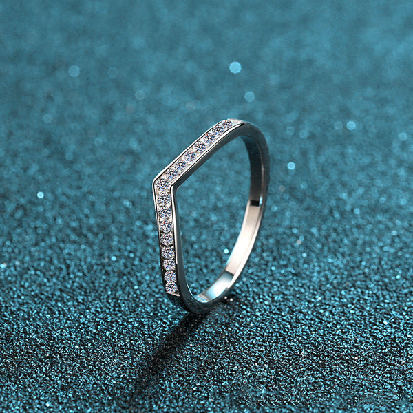 Moissanite V-Shape Wedding Band Ring