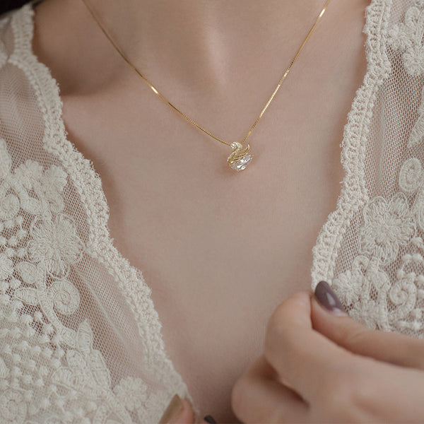 Dainty Tiny Swan Pendant Necklace