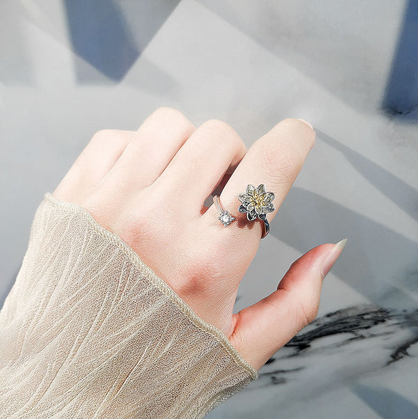 Sterling Silver Spinner Ring - Size 7 Fidget Ring - Moonstone Flower –  INSPIRED BY 3