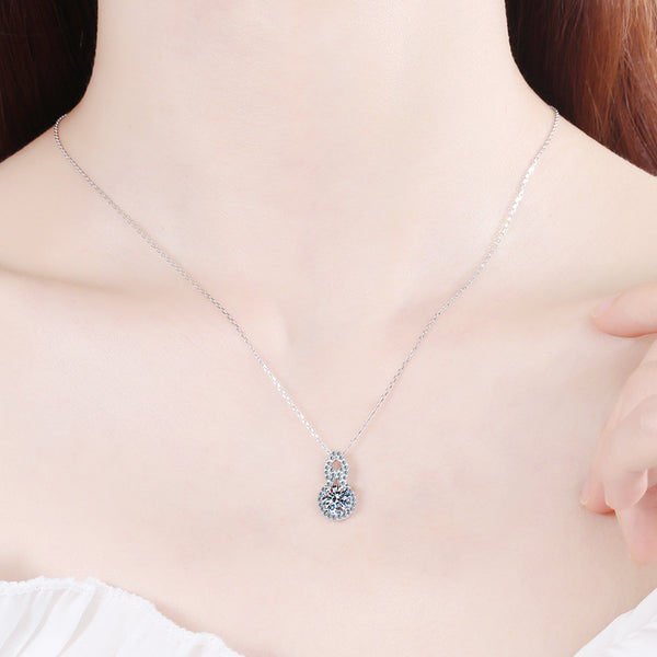 Four-Prong Moissanite Gourd Necklace