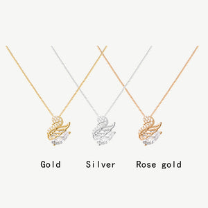 Collier pendentif cygne délicat