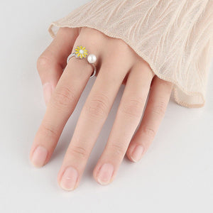 Daisy Pearl Anxiety Fidget Spinner Ring - Perimade & Co.