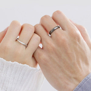 Mobius Strip Couple Matching Band Ring
