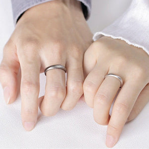 Mobius Strip Couple Matching Band Ring