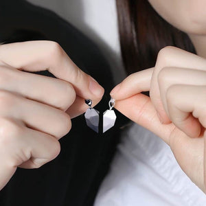 Magnetic Heart Couple Matching Necklace - Perimade & Co.
