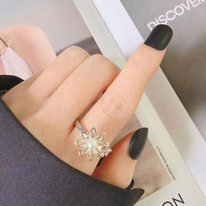 Pearl Flower Anxiety Fidget Spinner Ring - Perimade & Co.