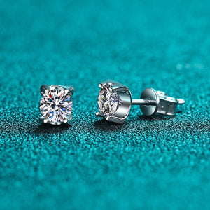 Round Moissanite Wedding Stud Earrings - Perimade & Co.
