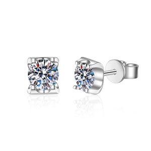 Round Moissanite Wedding Stud Earrings - Perimade & Co.