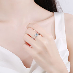 Solitaire Heart Moissanite Engagement Ring - Perimade & Co.